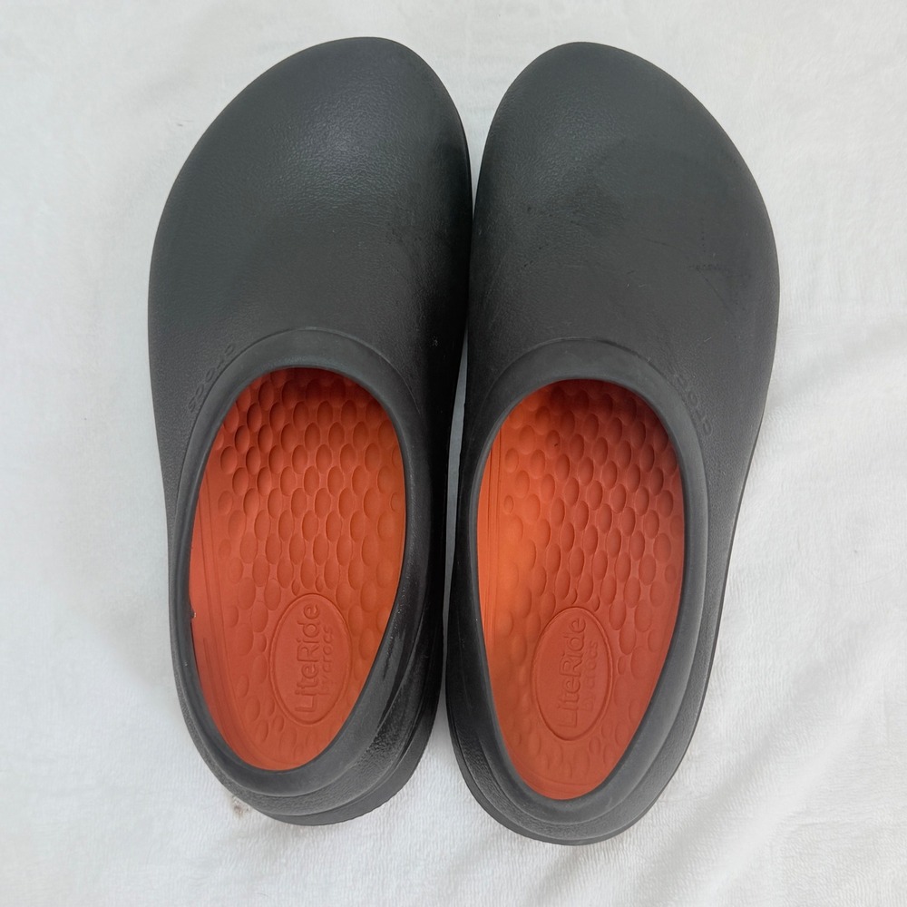 Crocs On-The-Clock Work Slip-On Mens 7 Womens 9 Black Excellent LiteRide Clogs
